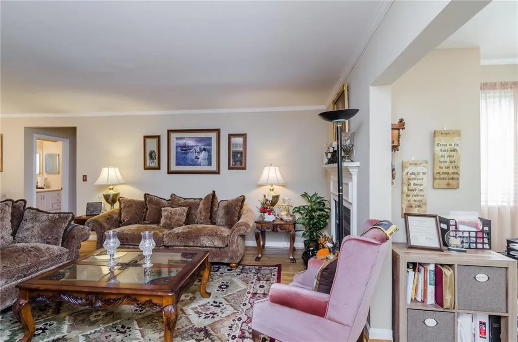 1207 Wingate Way, Sandy Springs, Georgia 30350, 2 Bedrooms Bedrooms, ,2 BathroomsBathrooms,Residential,Sold,1207 Wingate Way,5748907