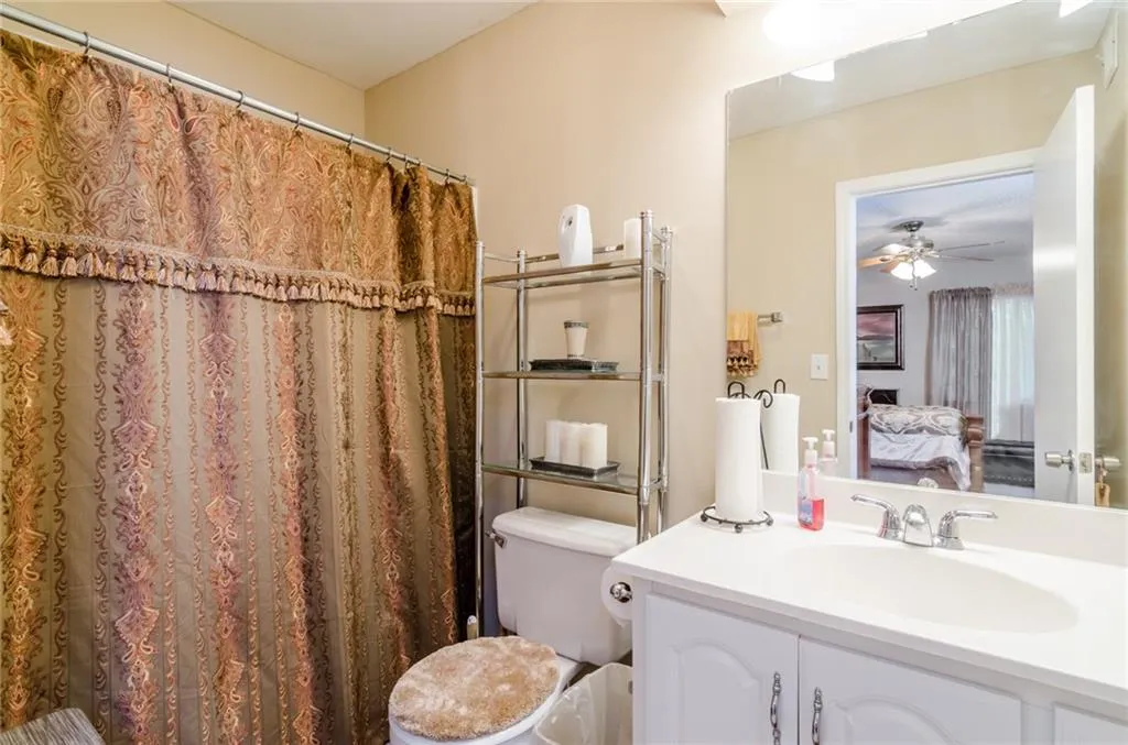 1207 Wingate Way, Sandy Springs, Georgia 30350, 2 Bedrooms Bedrooms, ,2 BathroomsBathrooms,Residential,Sold,1207 Wingate Way,5748907