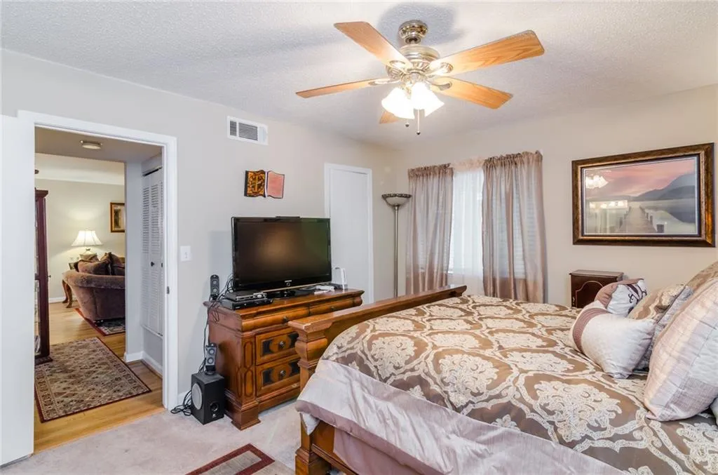 1207 Wingate Way, Sandy Springs, Georgia 30350, 2 Bedrooms Bedrooms, ,2 BathroomsBathrooms,Residential,Sold,1207 Wingate Way,5748907
