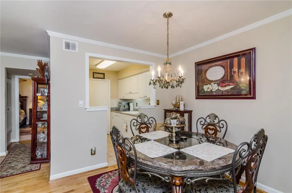 1207 Wingate Way, Sandy Springs, Georgia 30350, 2 Bedrooms Bedrooms, ,2 BathroomsBathrooms,Residential,Sold,1207 Wingate Way,5748907