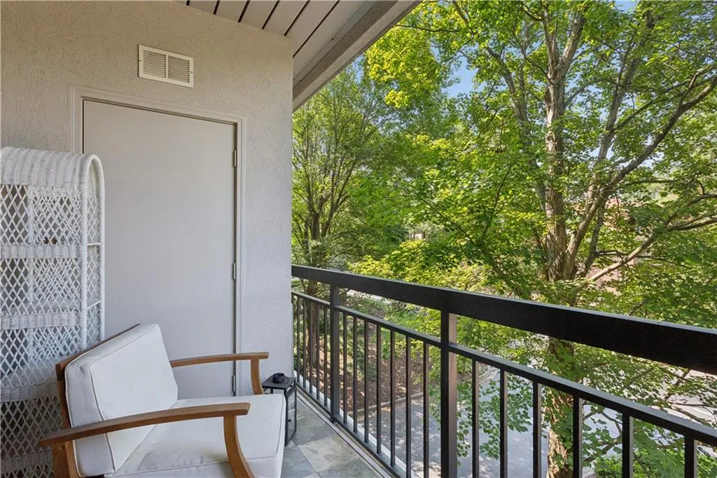 1207 River Green Drive Nw Unit 1207, Atlanta, Georgia 30327, 1 Bedroom Bedrooms, 0 ,1 BathroomBathrooms,Residential,For Sale,1207 River Green Drive Nw Unit 1207,7833046