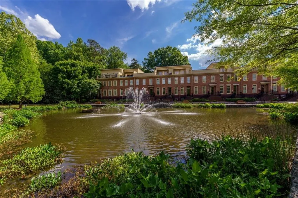 Walk by the pond or enjoy the seasonal outdoor movies and other activities that are offered next to the pond Walk by the pond or enjoy the seasonal outdoor movies and other activities that are offered next to the pond