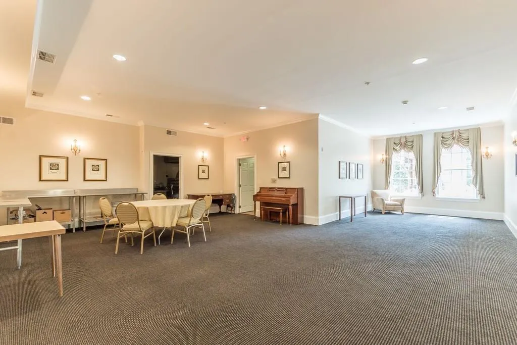 5415 Northland Drive E Unit 308, Sandy Springs, Georgia 30342, 1 Bedroom Bedrooms, ,1 BathroomBathrooms,Residential,Sold,5415 Northland Drive E Unit 308,6777461