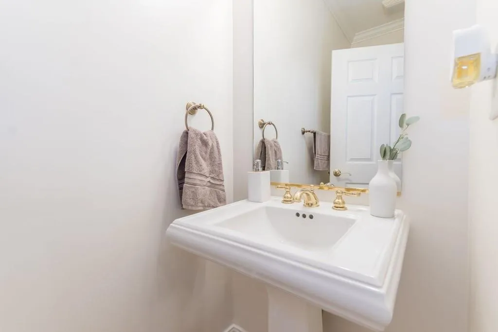 5415 Northland Drive E Unit 308, Sandy Springs, Georgia 30342, 1 Bedroom Bedrooms, ,1 BathroomBathrooms,Residential,Sold,5415 Northland Drive E Unit 308,6777461