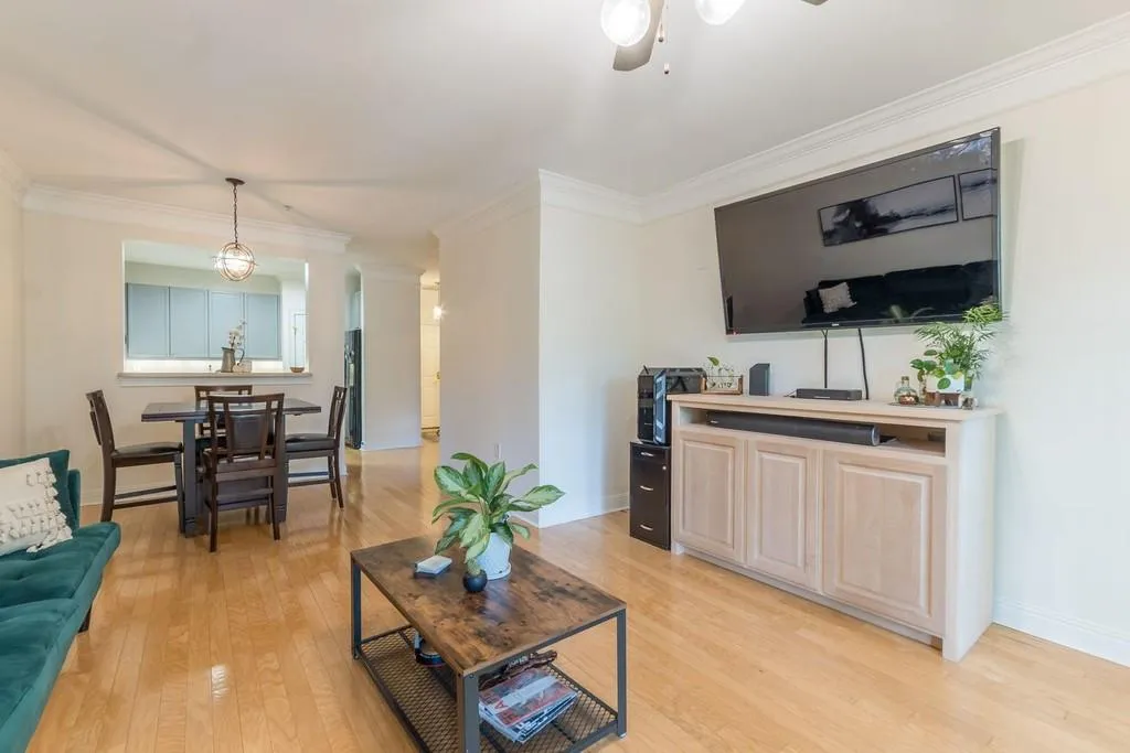 5415 Northland Drive E Unit 308, Sandy Springs, Georgia 30342, 1 Bedroom Bedrooms, ,1 BathroomBathrooms,Residential,Sold,5415 Northland Drive E Unit 308,6777461