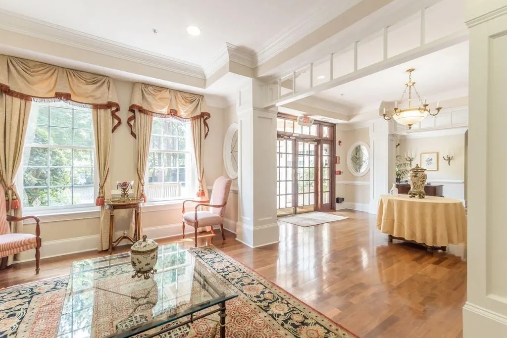 5415 Northland Drive E Unit 308, Sandy Springs, Georgia 30342, 1 Bedroom Bedrooms, ,1 BathroomBathrooms,Residential,Sold,5415 Northland Drive E Unit 308,6777461