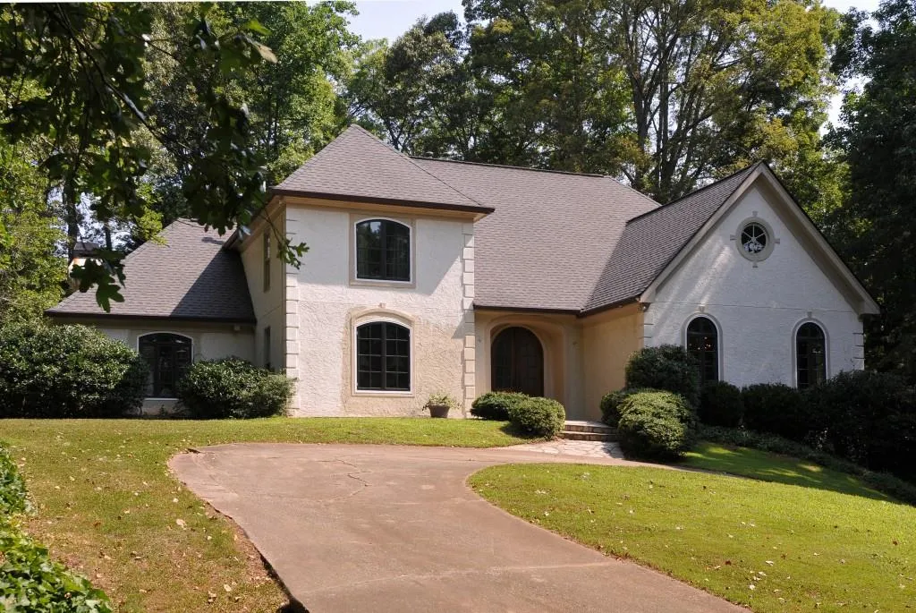 890 Powers Lake Drive, Sandy Springs, Georgia 30327, 4 Bedrooms Bedrooms, ,3 BathroomsBathrooms,Residential,Sold,890 Powers Lake Drive,5561964