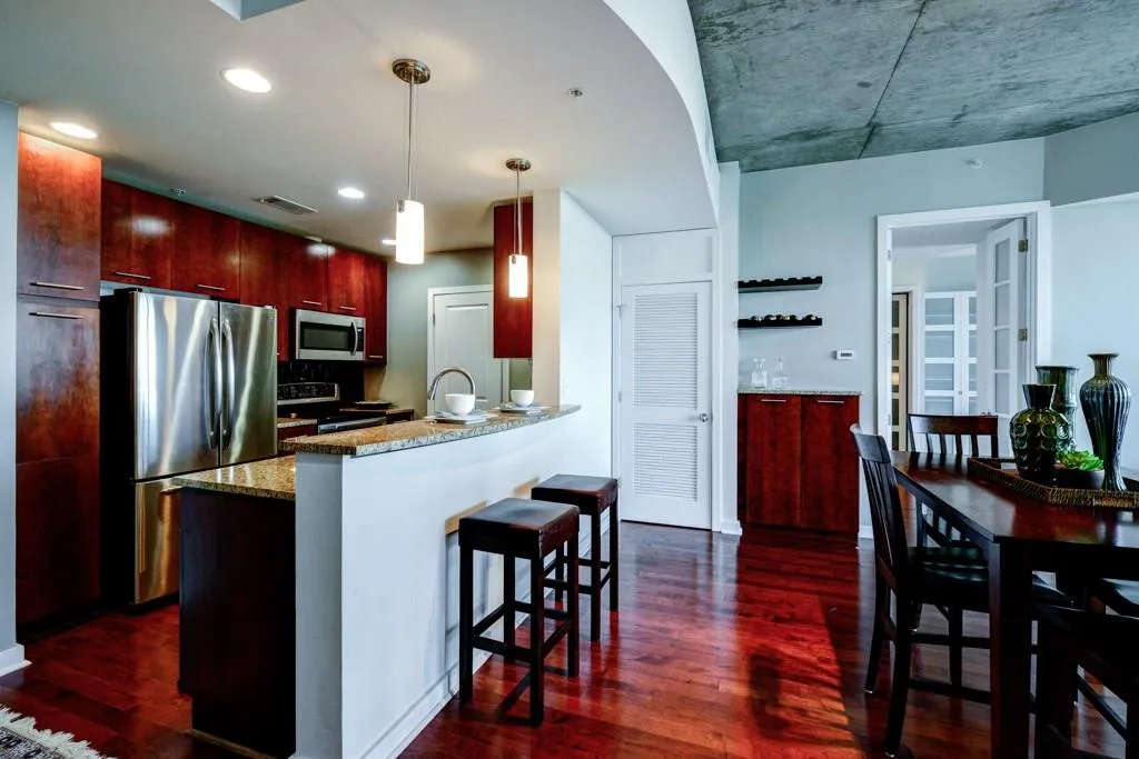 3300 Windy Ridge Parkway Se Unit 806, Atlanta, Georgia 30339, 2 Bedrooms Bedrooms, ,2 BathroomsBathrooms,Residential,Sold,3300 Windy Ridge Parkway Se Unit 806,5715422