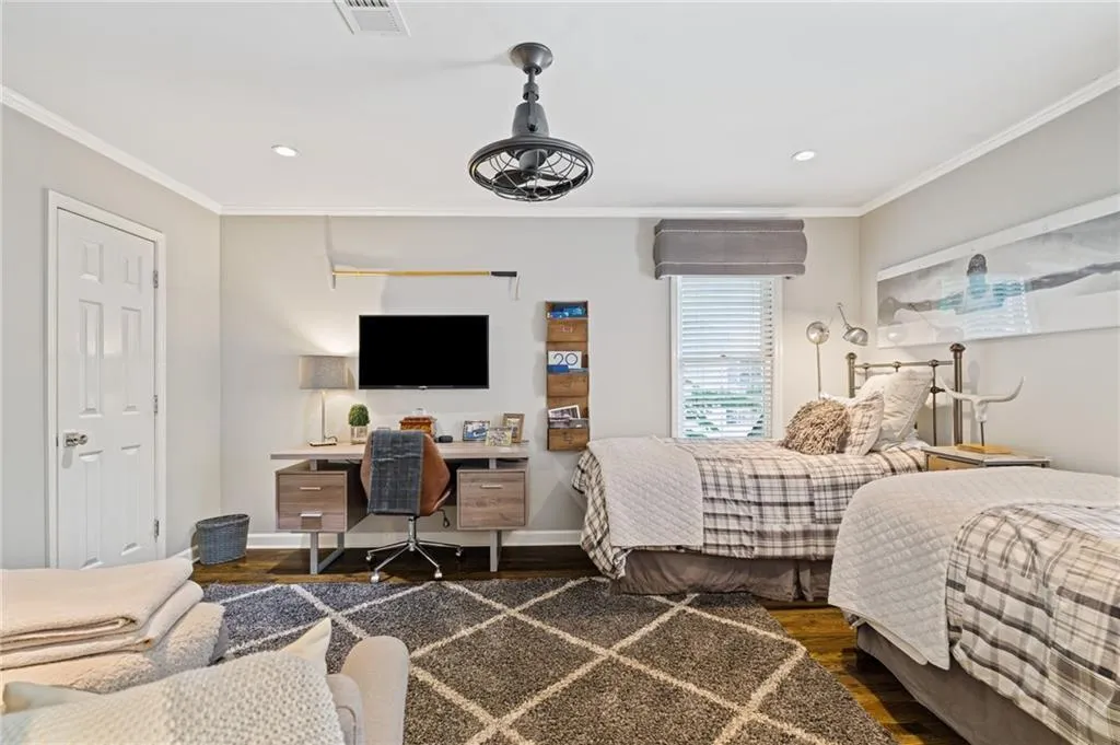 Atlanta, Georgia 30339, 3 Bedrooms Bedrooms, 0 ,2 BathroomsBathrooms,Residential,For Sale,7777531