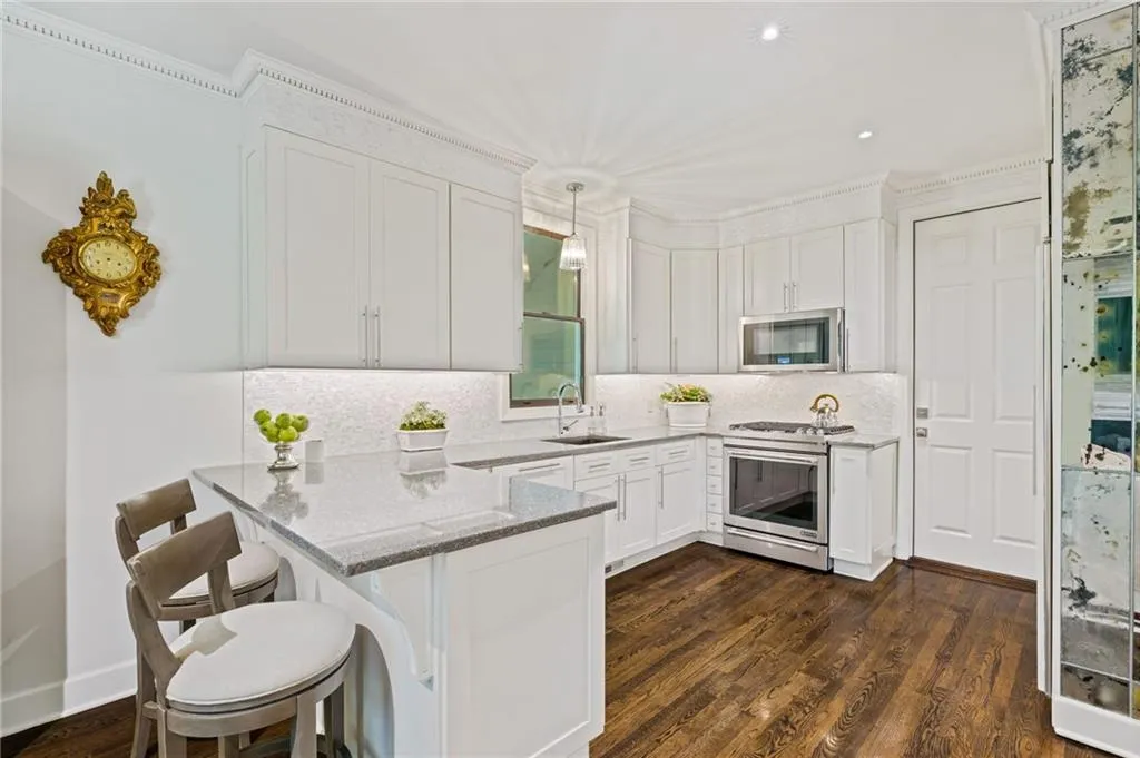 Atlanta, Georgia 30339, 3 Bedrooms Bedrooms, 0 ,2 BathroomsBathrooms,Residential,For Sale,7777531