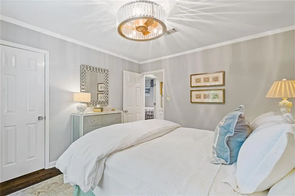 Atlanta, Georgia 30339, 3 Bedrooms Bedrooms, 0 ,2 BathroomsBathrooms,Residential,For Sale,7777531