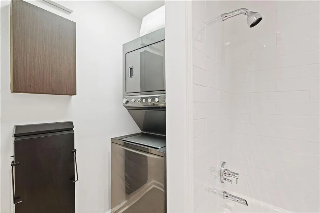 Atlanta, Georgia 30339, 3 Bedrooms Bedrooms, 0 ,2 BathroomsBathrooms,Residential,For Sale,7777531
