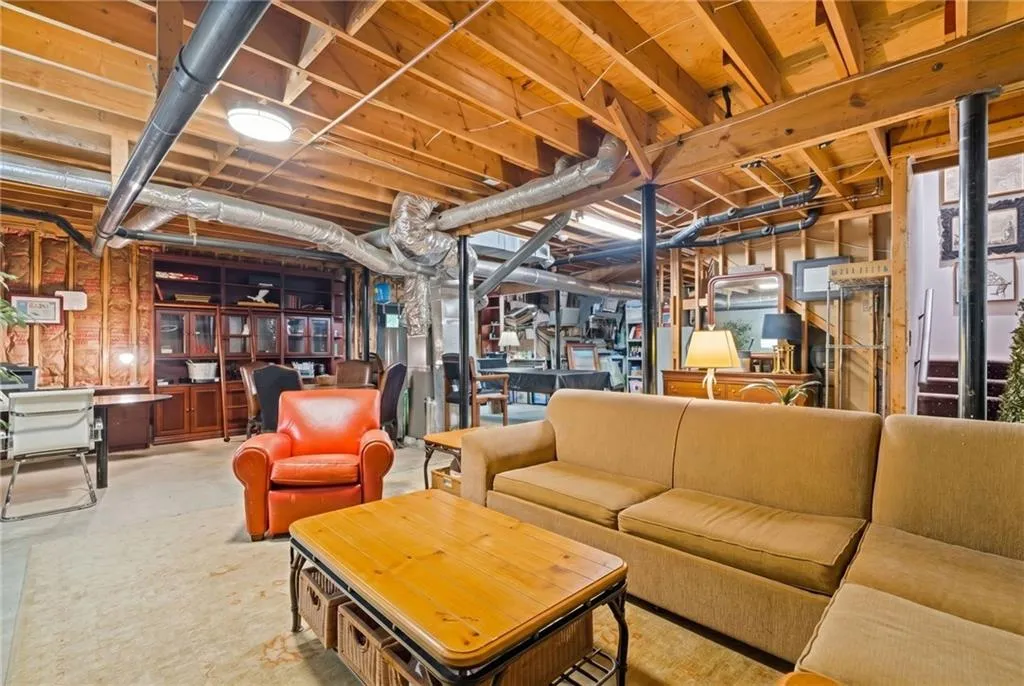 Atlanta, Georgia 30339, 3 Bedrooms Bedrooms, 0 ,2 BathroomsBathrooms,Residential,For Sale,7777531
