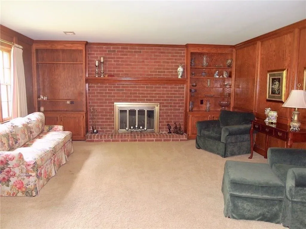 6925 Northgreen Drive, Sandy Springs, Georgia 30328, 4 Bedrooms Bedrooms, ,2 BathroomsBathrooms,Residential,Sold,6925 Northgreen Drive,6046601