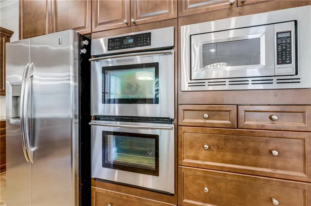6248 Mount Vernon Oaks Drive, Sandy Springs, Georgia 30328, 4 Bedrooms Bedrooms, ,4 BathroomsBathrooms,Residential,Sold,6248 Mount Vernon Oaks Drive,6612855