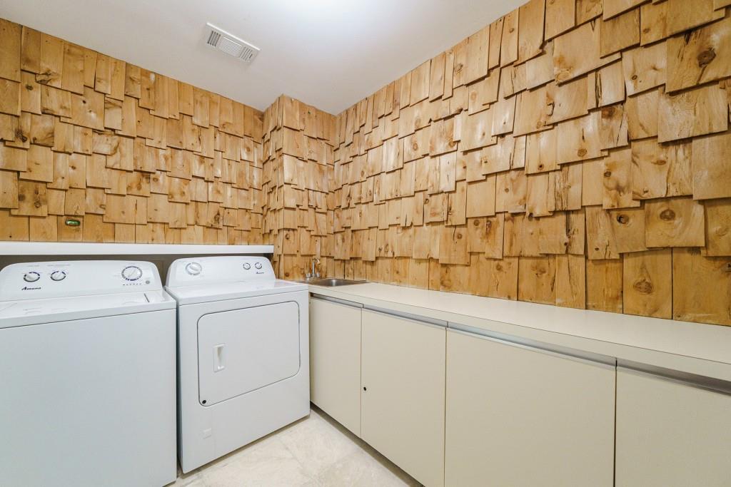 115 River North Walk, Sandy Springs, Georgia 30328, 4 Bedrooms Bedrooms, ,3 BathroomsBathrooms,Residential,Sold,115 River North Walk,7301793