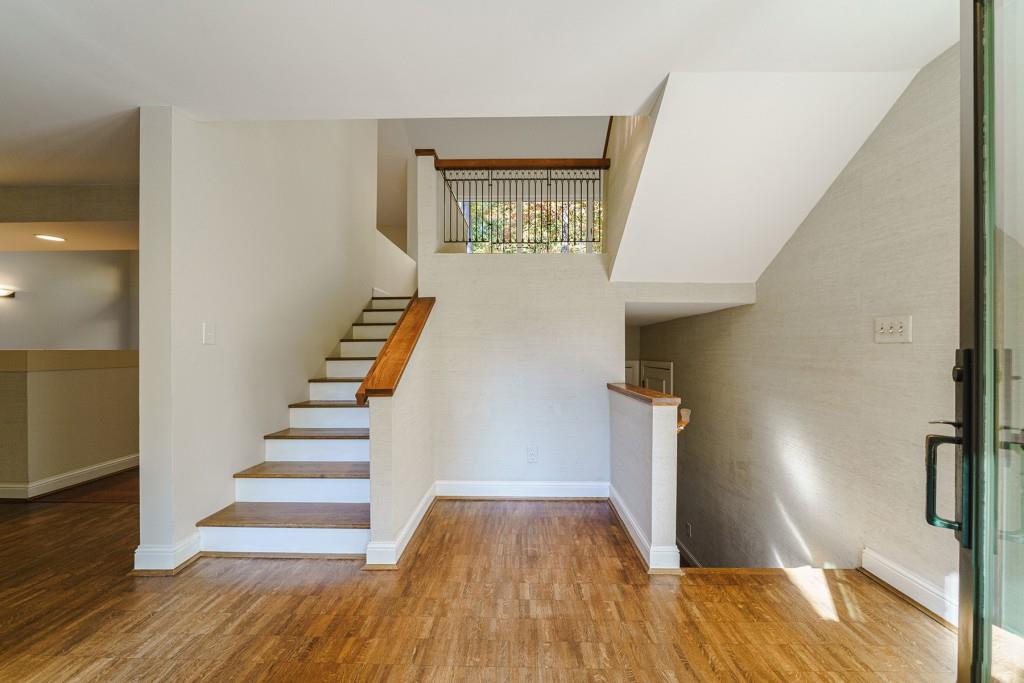 115 River North Walk, Sandy Springs, Georgia 30328, 4 Bedrooms Bedrooms, ,3 BathroomsBathrooms,Residential,Sold,115 River North Walk,7301793