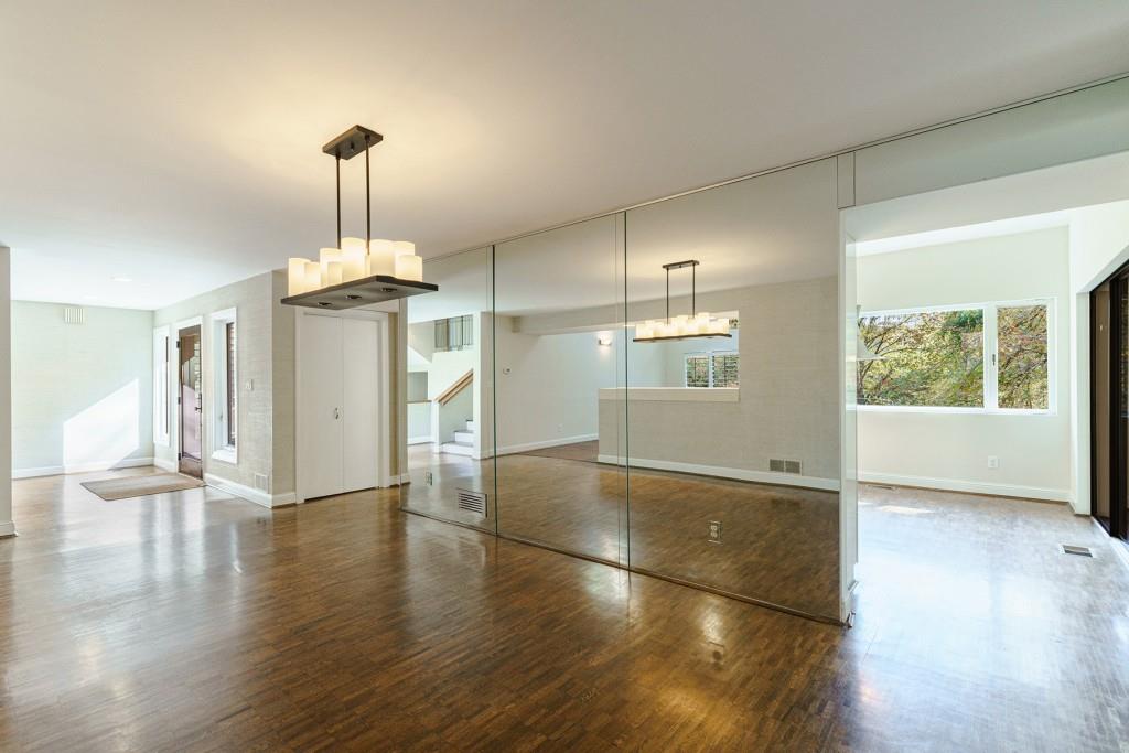 115 River North Walk, Sandy Springs, Georgia 30328, 4 Bedrooms Bedrooms, ,3 BathroomsBathrooms,Residential,Sold,115 River North Walk,7301793