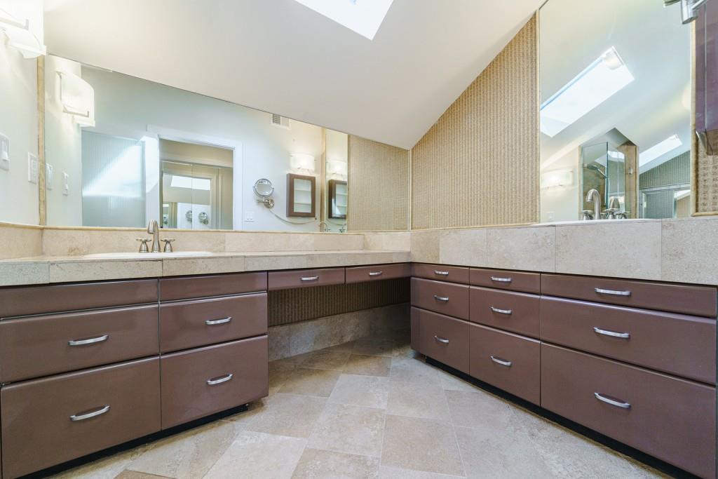 115 River North Walk, Sandy Springs, Georgia 30328, 4 Bedrooms Bedrooms, ,3 BathroomsBathrooms,Residential,Sold,115 River North Walk,7301793