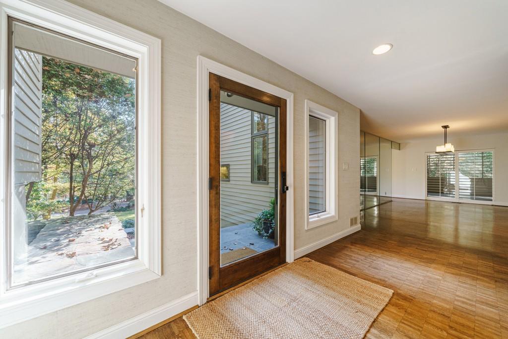 115 River North Walk, Sandy Springs, Georgia 30328, 4 Bedrooms Bedrooms, ,3 BathroomsBathrooms,Residential,Sold,115 River North Walk,7301793