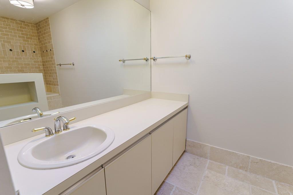 115 River North Walk, Sandy Springs, Georgia 30328, 4 Bedrooms Bedrooms, ,3 BathroomsBathrooms,Residential,Sold,115 River North Walk,7301793