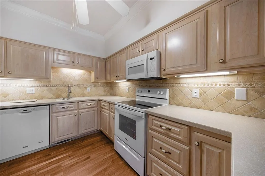 5996 Mitchell Road Unit 13, Atlanta, Georgia 30328, 3 Bedrooms Bedrooms, ,3 BathroomsBathrooms,Residential,Sold,5996 Mitchell Road Unit 13,7415385