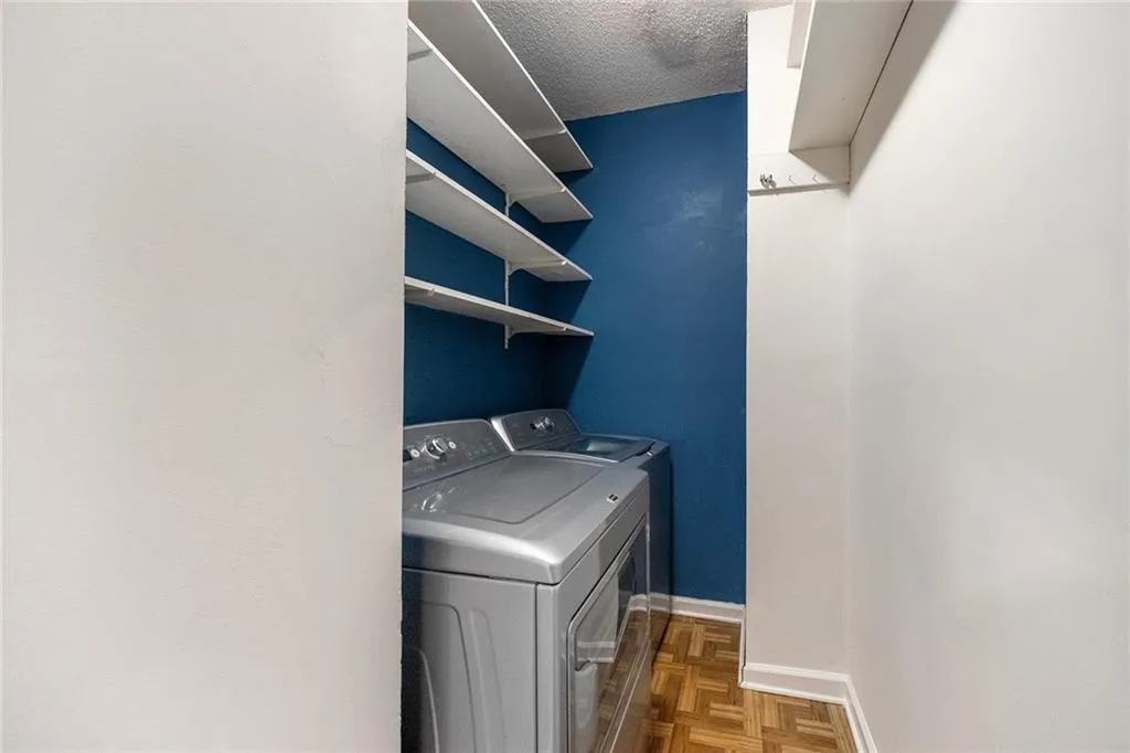 5996 Mitchell Road Unit 13, Atlanta, Georgia 30328, 3 Bedrooms Bedrooms, ,3 BathroomsBathrooms,Residential,Sold,5996 Mitchell Road Unit 13,7415385