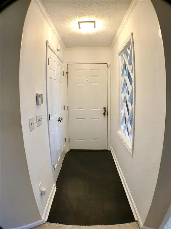 401 Abingdon Way, Atlanta, Georgia 30328, 2 Bedrooms Bedrooms, ,2 BathroomsBathrooms,Residential,Sold,401 Abingdon Way,6686453