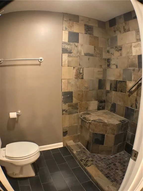 401 Abingdon Way, Atlanta, Georgia 30328, 2 Bedrooms Bedrooms, ,2 BathroomsBathrooms,Residential,Sold,401 Abingdon Way,6686453