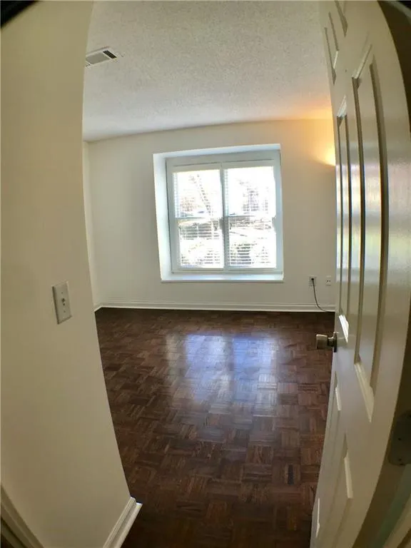 401 Abingdon Way, Atlanta, Georgia 30328, 2 Bedrooms Bedrooms, ,2 BathroomsBathrooms,Residential,Sold,401 Abingdon Way,6686453