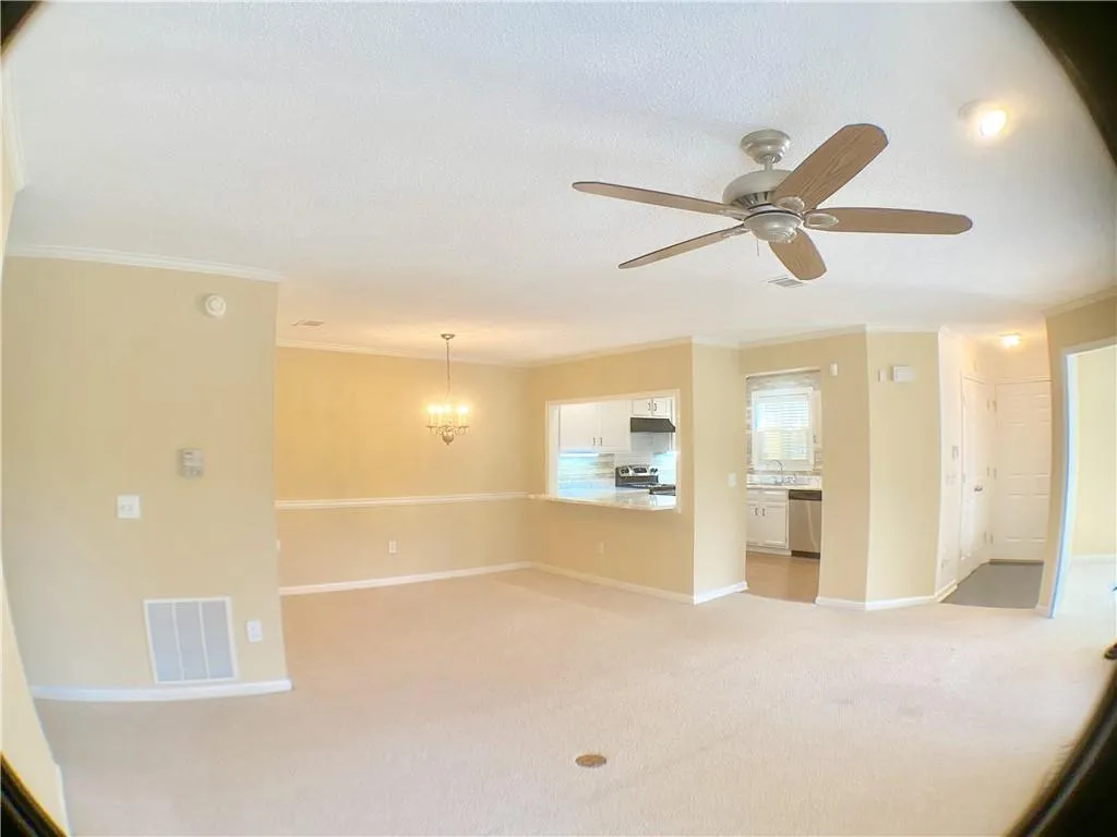 401 Abingdon Way, Atlanta, Georgia 30328, 2 Bedrooms Bedrooms, ,2 BathroomsBathrooms,Residential,Sold,401 Abingdon Way,6686453