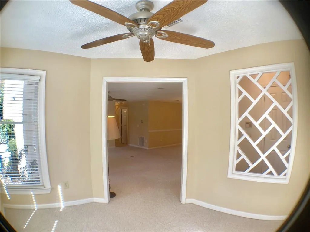 401 Abingdon Way, Atlanta, Georgia 30328, 2 Bedrooms Bedrooms, ,2 BathroomsBathrooms,Residential,Sold,401 Abingdon Way,6686453