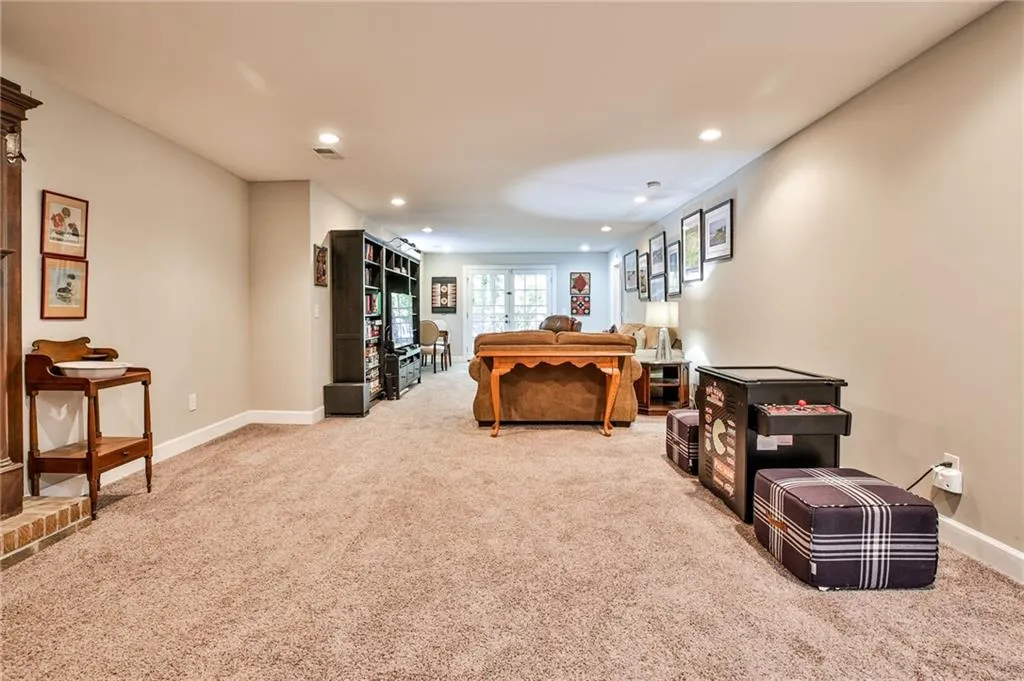 1320 Belmore Way, Sandy Springs, Georgia 30350, 5 Bedrooms Bedrooms, ,4 BathroomsBathrooms,Residential,Sold,1320 Belmore Way,6734083