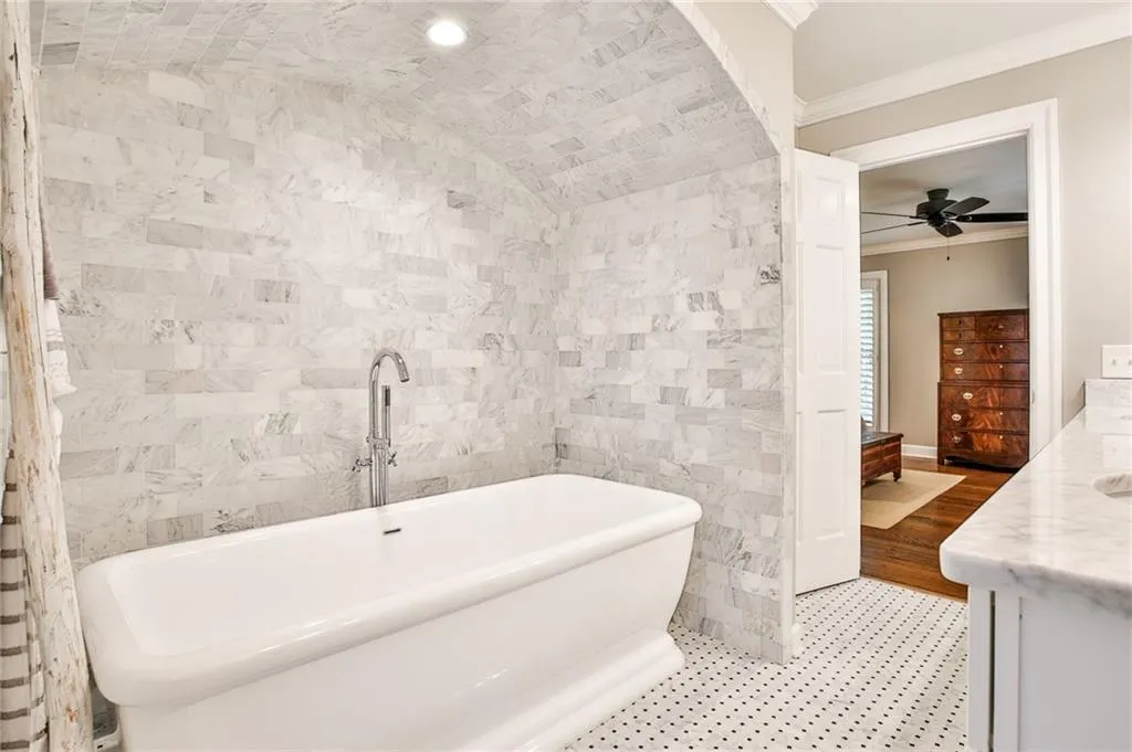 1320 Belmore Way, Sandy Springs, Georgia 30350, 5 Bedrooms Bedrooms, ,4 BathroomsBathrooms,Residential,Sold,1320 Belmore Way,6734083