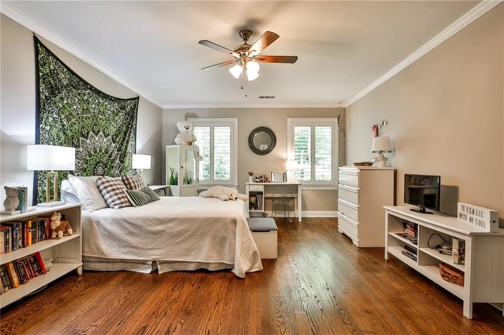 1320 Belmore Way, Sandy Springs, Georgia 30350, 5 Bedrooms Bedrooms, ,4 BathroomsBathrooms,Residential,Sold,1320 Belmore Way,6734083