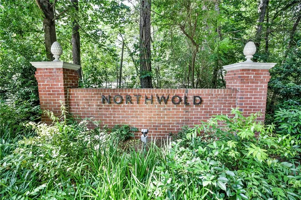 1320 Belmore Way, Sandy Springs, Georgia 30350, 5 Bedrooms Bedrooms, ,4 BathroomsBathrooms,Residential,Sold,1320 Belmore Way,6734083