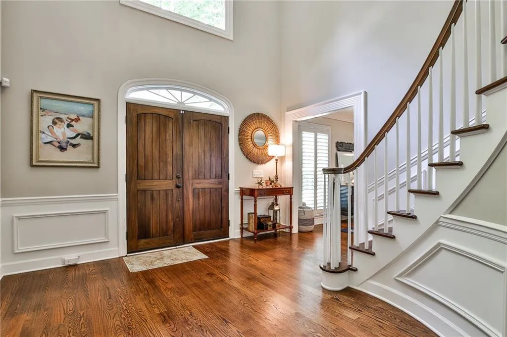 1320 Belmore Way, Sandy Springs, Georgia 30350, 5 Bedrooms Bedrooms, ,4 BathroomsBathrooms,Residential,Sold,1320 Belmore Way,6734083
