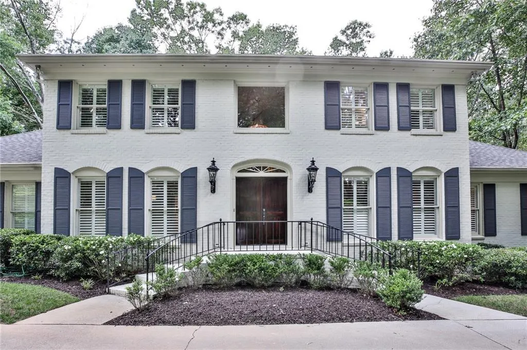 1320 Belmore Way, Sandy Springs, Georgia 30350, 5 Bedrooms Bedrooms, ,4 BathroomsBathrooms,Residential,Sold,1320 Belmore Way,6734083