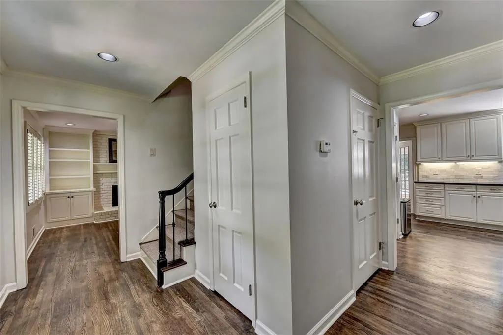 6695 River Springs Court, Atlanta, Georgia 30328, 4 Bedrooms Bedrooms, ,2 BathroomsBathrooms,Residential,Sold,6695 River Springs Court,6896111 6695 River Springs Court, Atlanta, Georgia 30328, 4 Bedrooms Bedrooms, ,2 BathroomsBathrooms,Residential,Sold,6695 River Springs Court,6896111