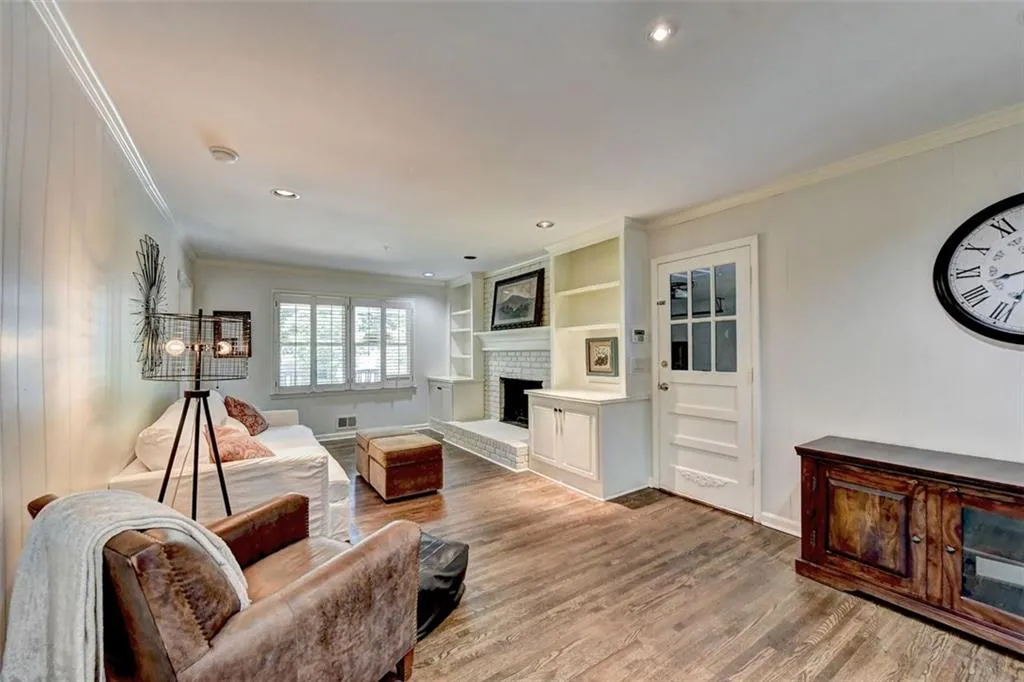 6695 River Springs Court, Atlanta, Georgia 30328, 4 Bedrooms Bedrooms, ,2 BathroomsBathrooms,Residential,Sold,6695 River Springs Court,6896111 6695 River Springs Court, Atlanta, Georgia 30328, 4 Bedrooms Bedrooms, ,2 BathroomsBathrooms,Residential,Sold,6695 River Springs Court,6896111