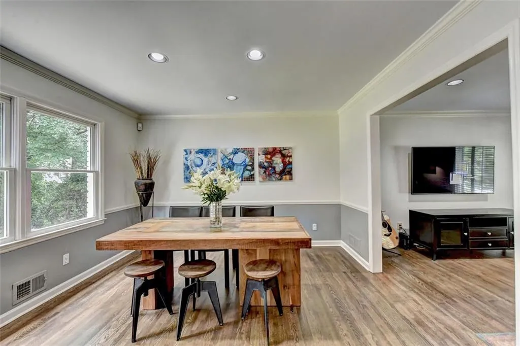 6695 River Springs Court, Atlanta, Georgia 30328, 4 Bedrooms Bedrooms, ,2 BathroomsBathrooms,Residential,Sold,6695 River Springs Court,6896111 6695 River Springs Court, Atlanta, Georgia 30328, 4 Bedrooms Bedrooms, ,2 BathroomsBathrooms,Residential,Sold,6695 River Springs Court,6896111