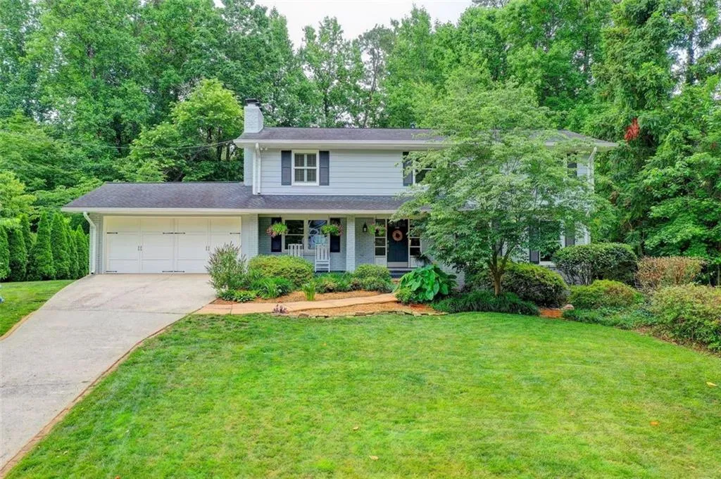 6695 River Springs Court, Atlanta, Georgia 30328, 4 Bedrooms Bedrooms, ,2 BathroomsBathrooms,Residential,Sold,6695 River Springs Court,6896111 6695 River Springs Court, Atlanta, Georgia 30328, 4 Bedrooms Bedrooms, ,2 BathroomsBathrooms,Residential,Sold,6695 River Springs Court,6896111