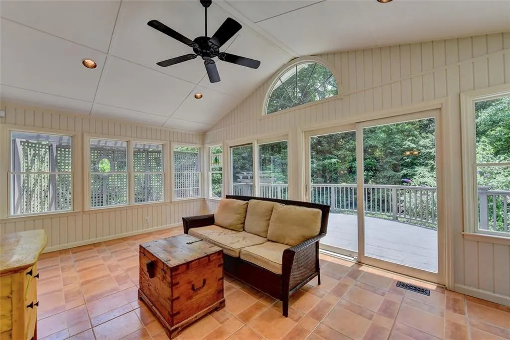 6695 River Springs Court, Atlanta, Georgia 30328, 4 Bedrooms Bedrooms, ,2 BathroomsBathrooms,Residential,Sold,6695 River Springs Court,6896111 6695 River Springs Court, Atlanta, Georgia 30328, 4 Bedrooms Bedrooms, ,2 BathroomsBathrooms,Residential,Sold,6695 River Springs Court,6896111