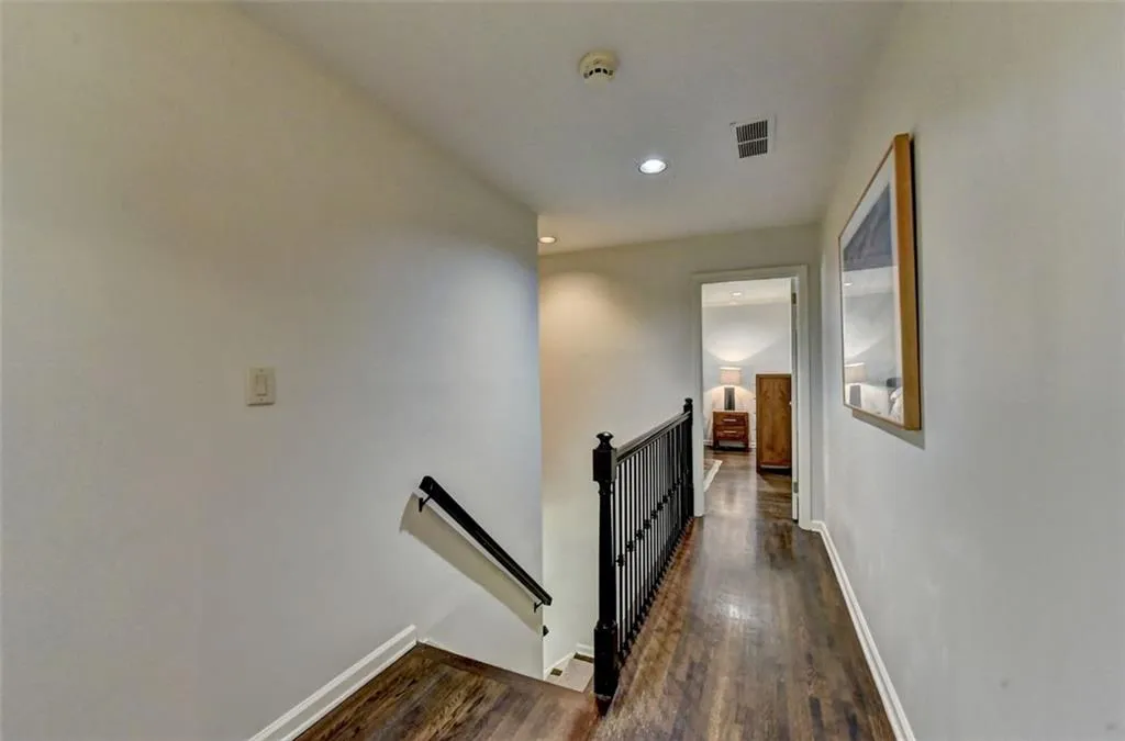 6695 River Springs Court, Atlanta, Georgia 30328, 4 Bedrooms Bedrooms, ,2 BathroomsBathrooms,Residential,Sold,6695 River Springs Court,6896111 6695 River Springs Court, Atlanta, Georgia 30328, 4 Bedrooms Bedrooms, ,2 BathroomsBathrooms,Residential,Sold,6695 River Springs Court,6896111