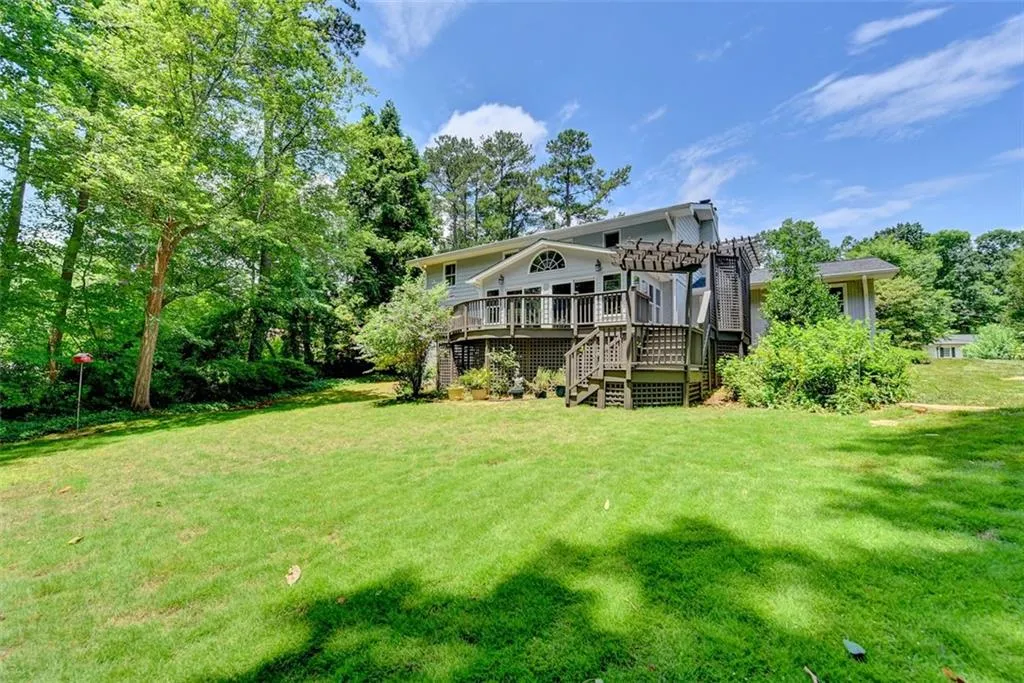 6695 River Springs Court, Atlanta, Georgia 30328, 4 Bedrooms Bedrooms, ,2 BathroomsBathrooms,Residential,Sold,6695 River Springs Court,6896111 6695 River Springs Court, Atlanta, Georgia 30328, 4 Bedrooms Bedrooms, ,2 BathroomsBathrooms,Residential,Sold,6695 River Springs Court,6896111