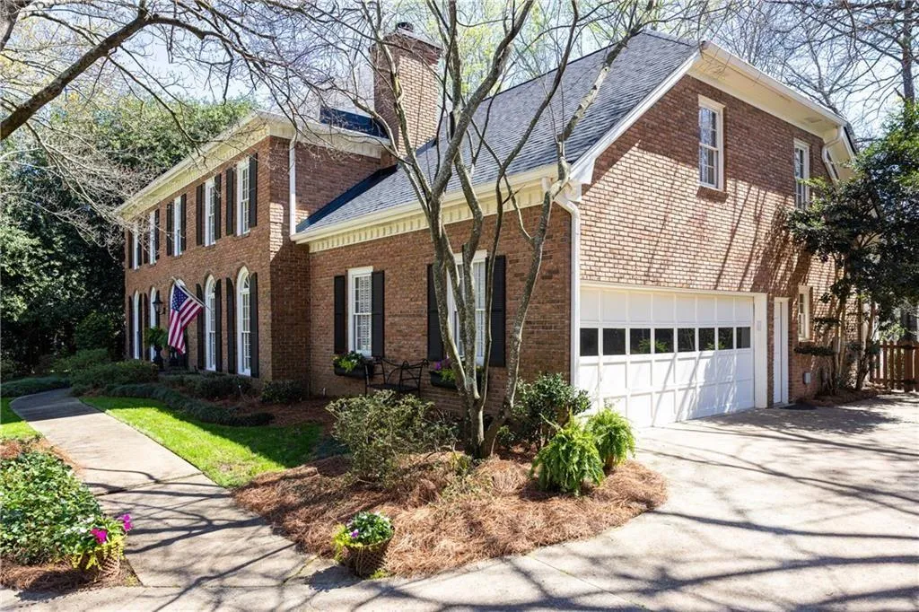 310 Cameron Ridge Drive Nw, Atlanta, Georgia 30328, 4 Bedrooms Bedrooms, ,3 BathroomsBathrooms,Residential,Sold,310 Cameron Ridge Drive Nw,7731822