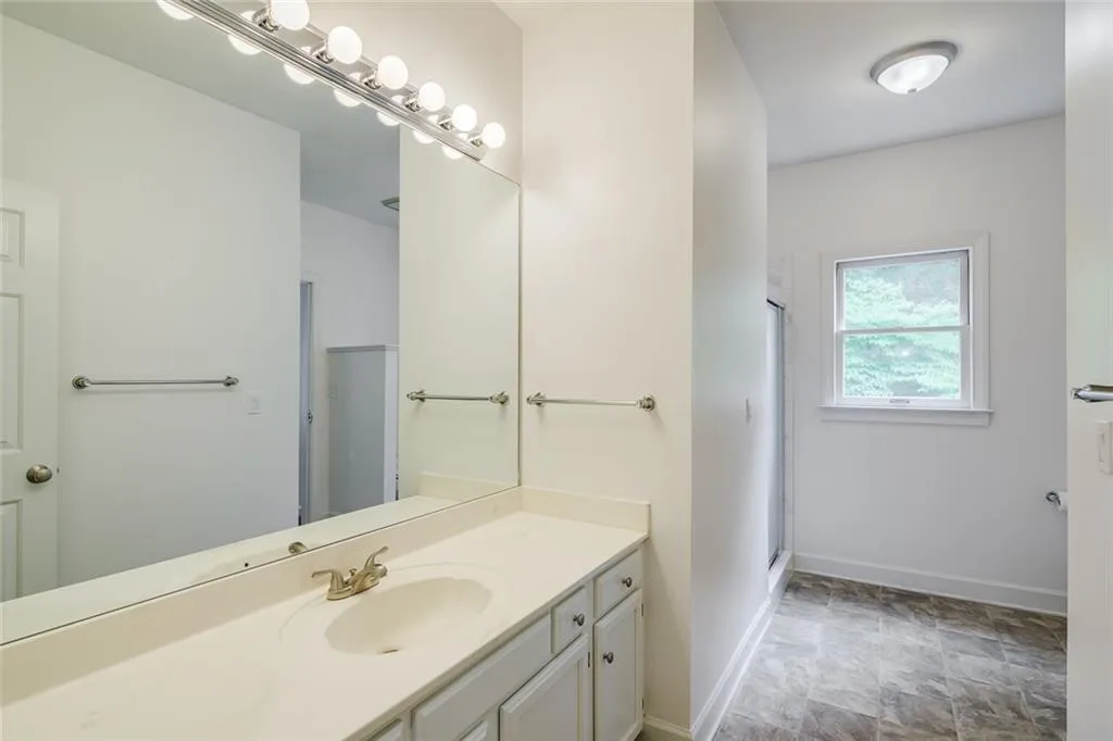 5680 River Oaks Place Unit 25, Atlanta, Georgia 30327, 2 Bedrooms Bedrooms, ,2 BathroomsBathrooms,Residential,Sold,5680 River Oaks Place Unit 25,6739647