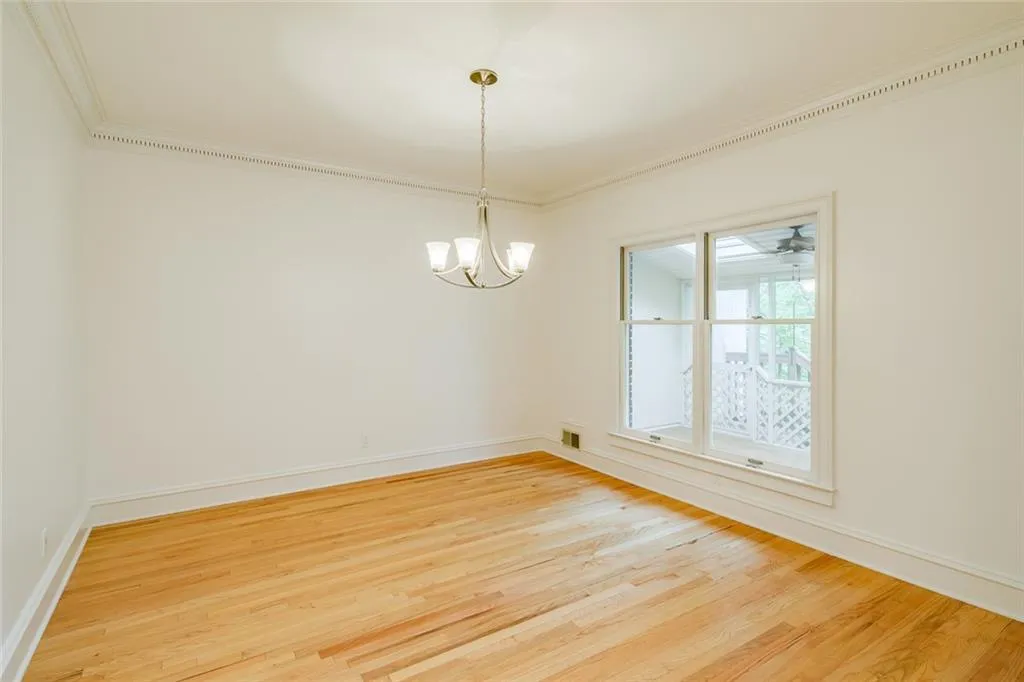 5680 River Oaks Place Unit 25, Atlanta, Georgia 30327, 2 Bedrooms Bedrooms, ,2 BathroomsBathrooms,Residential,Sold,5680 River Oaks Place Unit 25,6739647