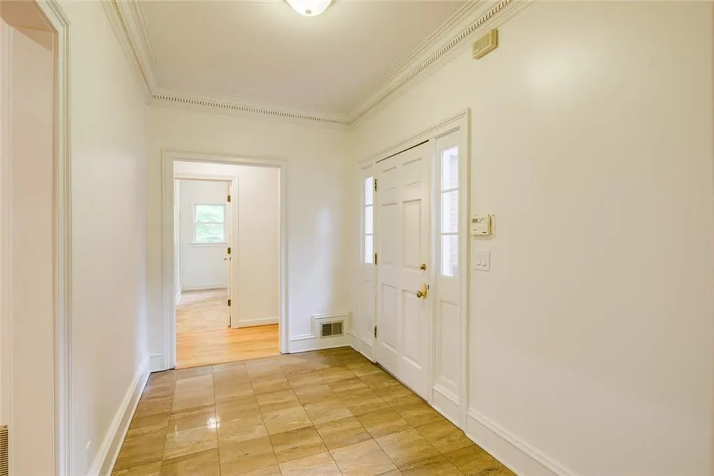 5680 River Oaks Place Unit 25, Atlanta, Georgia 30327, 2 Bedrooms Bedrooms, ,2 BathroomsBathrooms,Residential,Sold,5680 River Oaks Place Unit 25,6739647