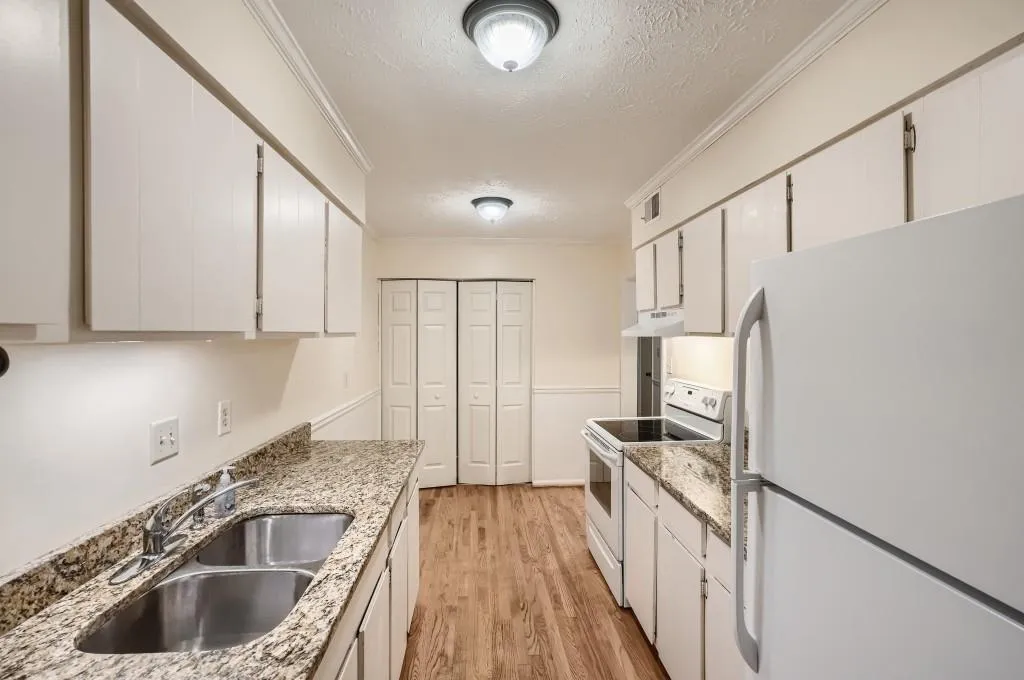 725 Dalrymple Road Unit 3h, Sandy Springs, Georgia 30328, 2 Bedrooms Bedrooms, ,2 BathroomsBathrooms,Residential,Sold,725 Dalrymple Road Unit 3h,7199648 725 Dalrymple Road Unit 3h, Sandy Springs, Georgia 30328, 2 Bedrooms Bedrooms, ,2 BathroomsBathrooms,Residential,Sold,725 Dalrymple Road Unit 3h,7199648